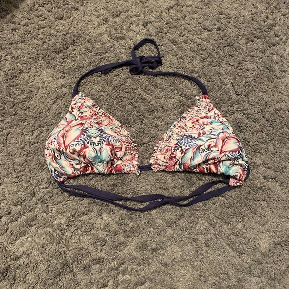 Bathing suit top - Picture 1 of 1